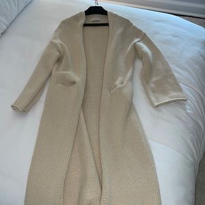 Long open cardigan with pockets